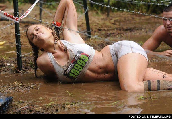 EXTREMELY PHOTOGENIC SPARTAN RACE GIRL