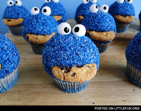 Cookie monster cupcakes
