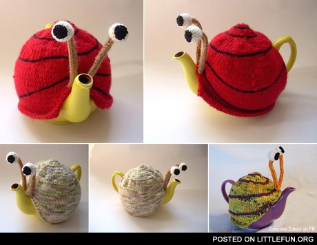Snail tea cosy