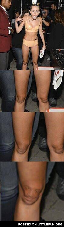 Miley Cyrus knee