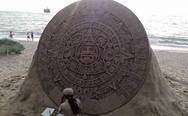 Aztec calendar, sand sculpture