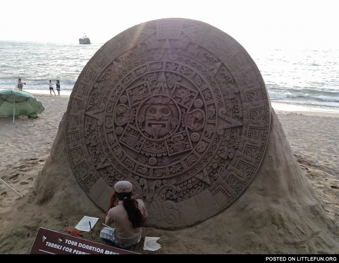 Aztec calendar, sand sculpture