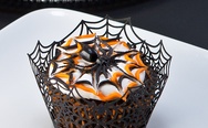 Halloween spider cupcake