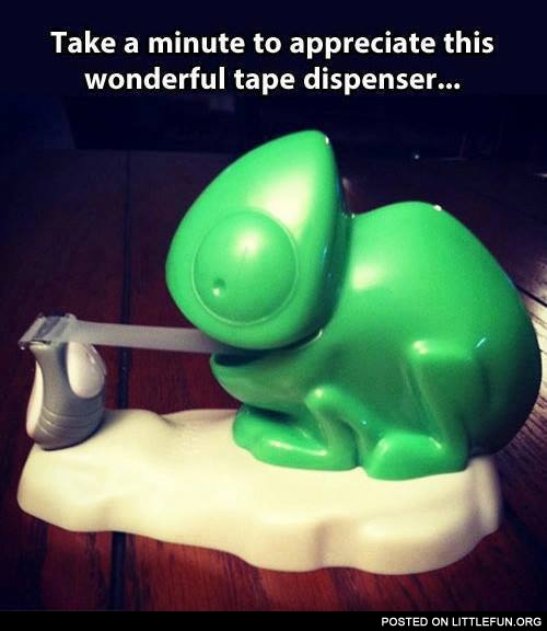 Lizard tape dispenser