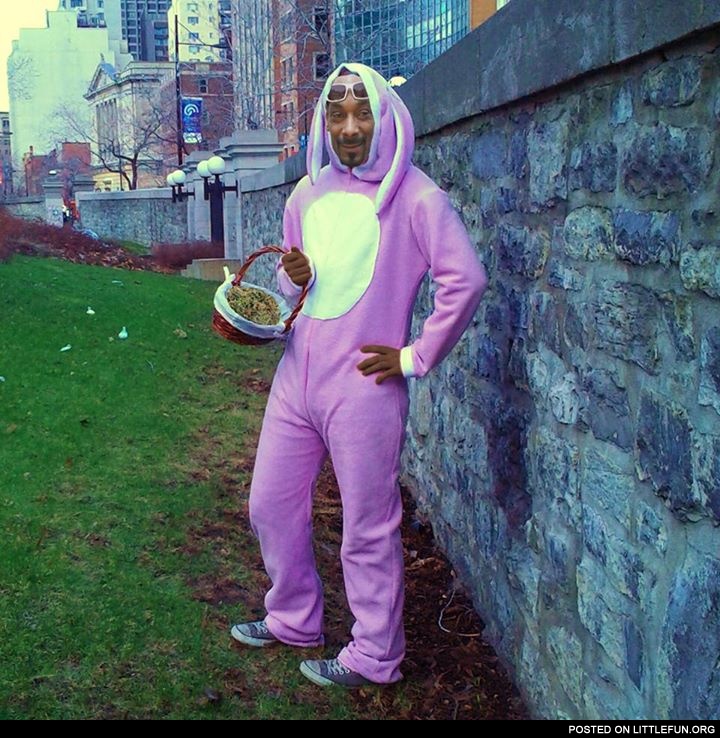 Snoop Dogg Easter Bunny